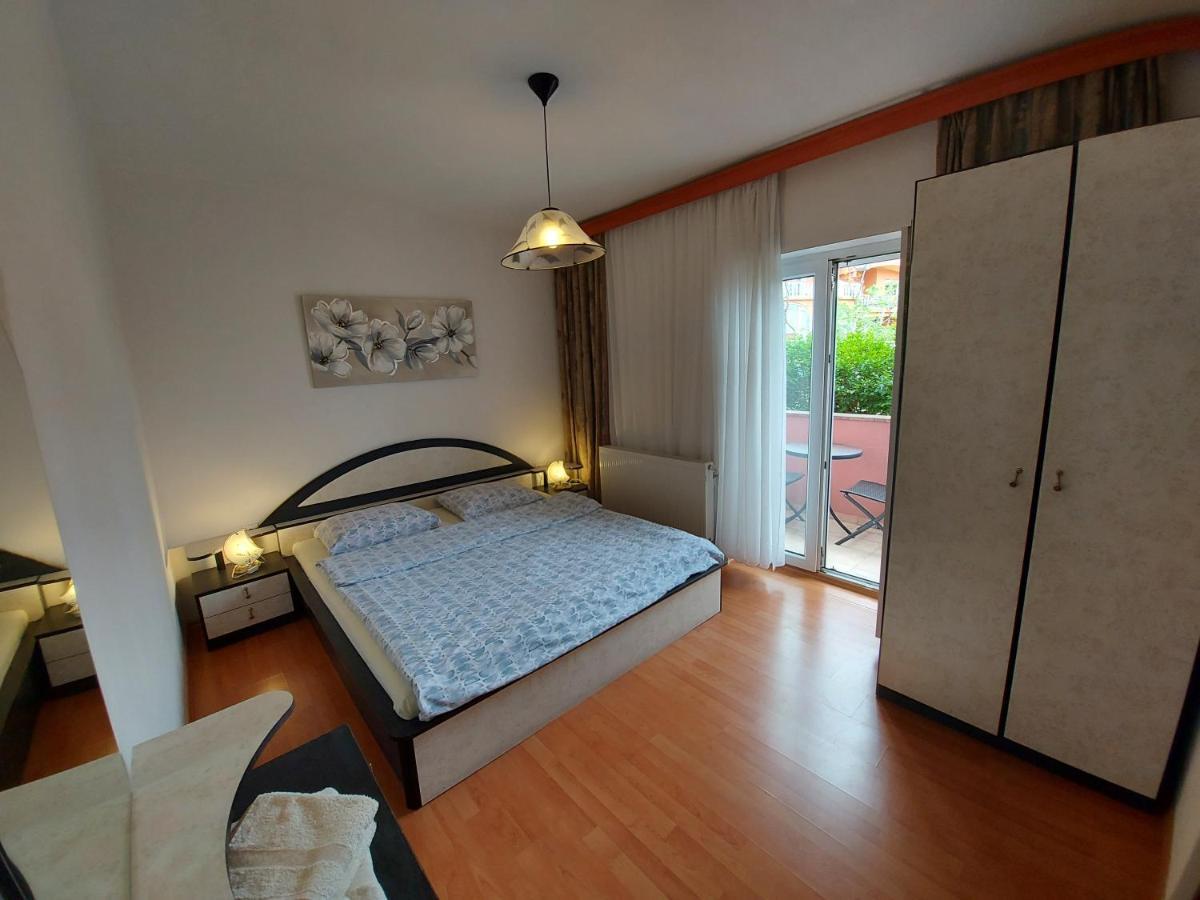באסקה Apartments & Rooms Nensi מראה חיצוני תמונה