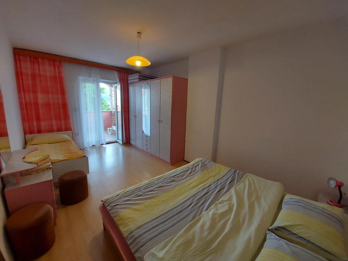 באסקה Apartments & Rooms Nensi מראה חיצוני תמונה