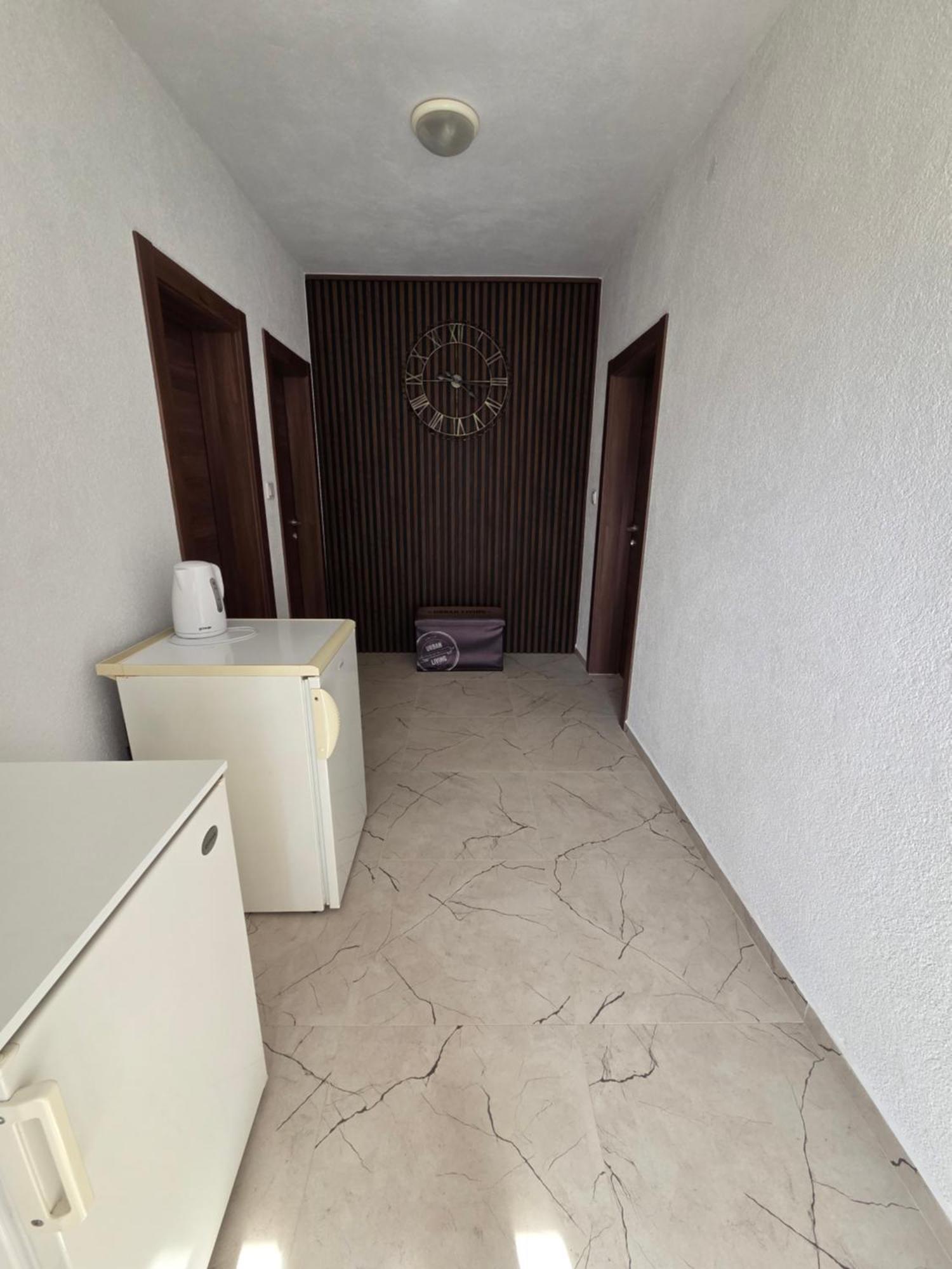 באסקה Apartments & Rooms Nensi מראה חיצוני תמונה