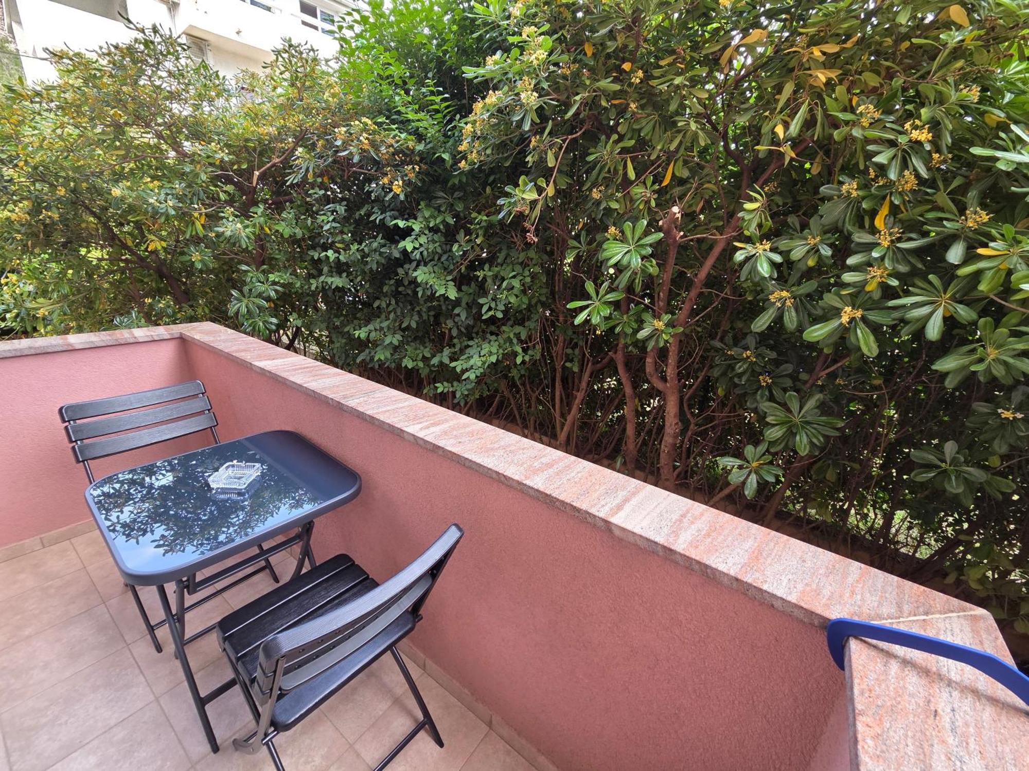 באסקה Apartments & Rooms Nensi מראה חיצוני תמונה
