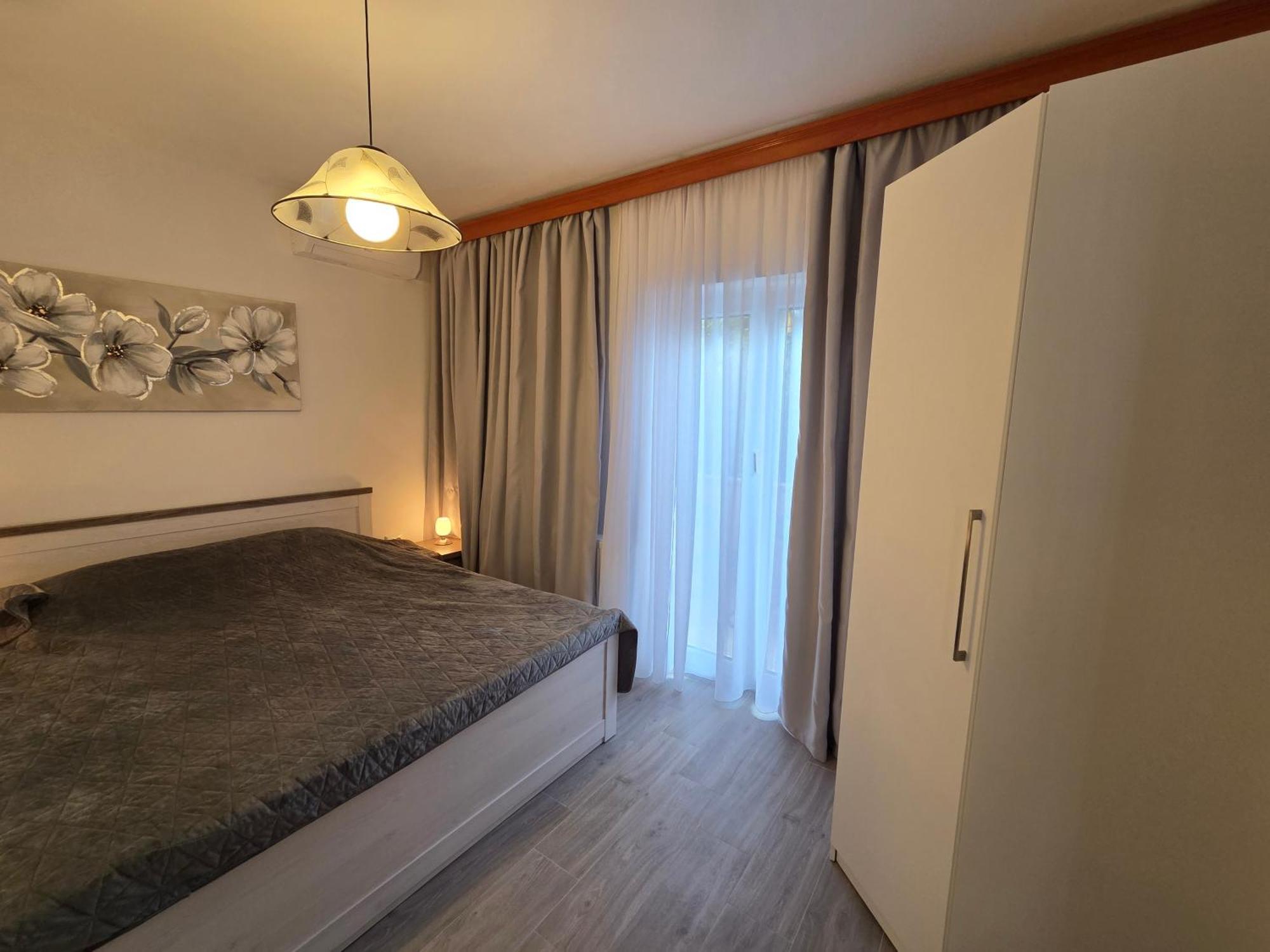 באסקה Apartments & Rooms Nensi מראה חיצוני תמונה