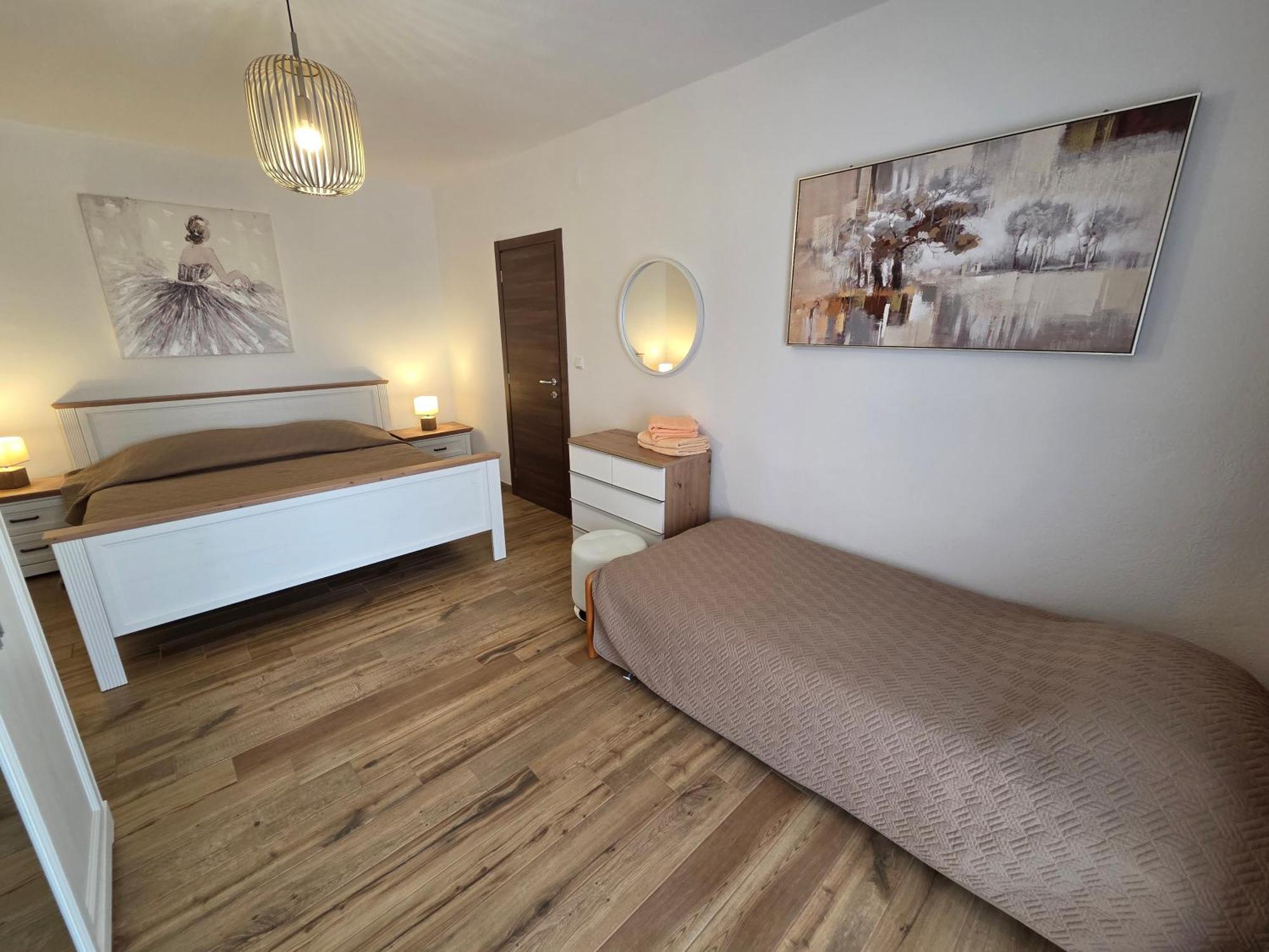 באסקה Apartments & Rooms Nensi מראה חיצוני תמונה