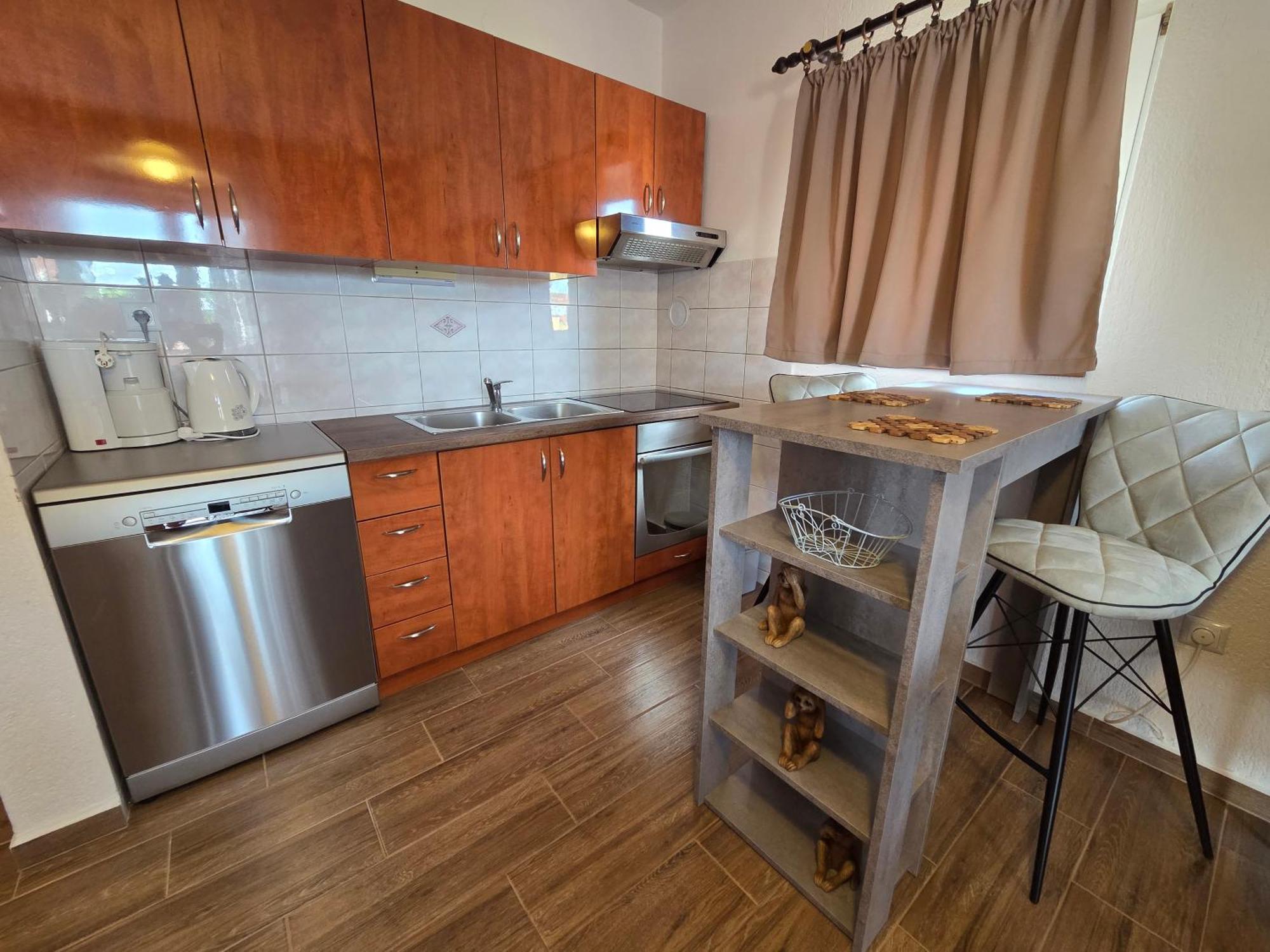 באסקה Apartments & Rooms Nensi מראה חיצוני תמונה
