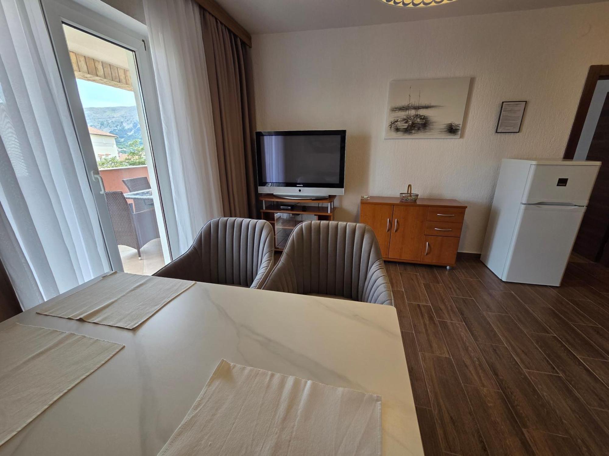 באסקה Apartments & Rooms Nensi מראה חיצוני תמונה